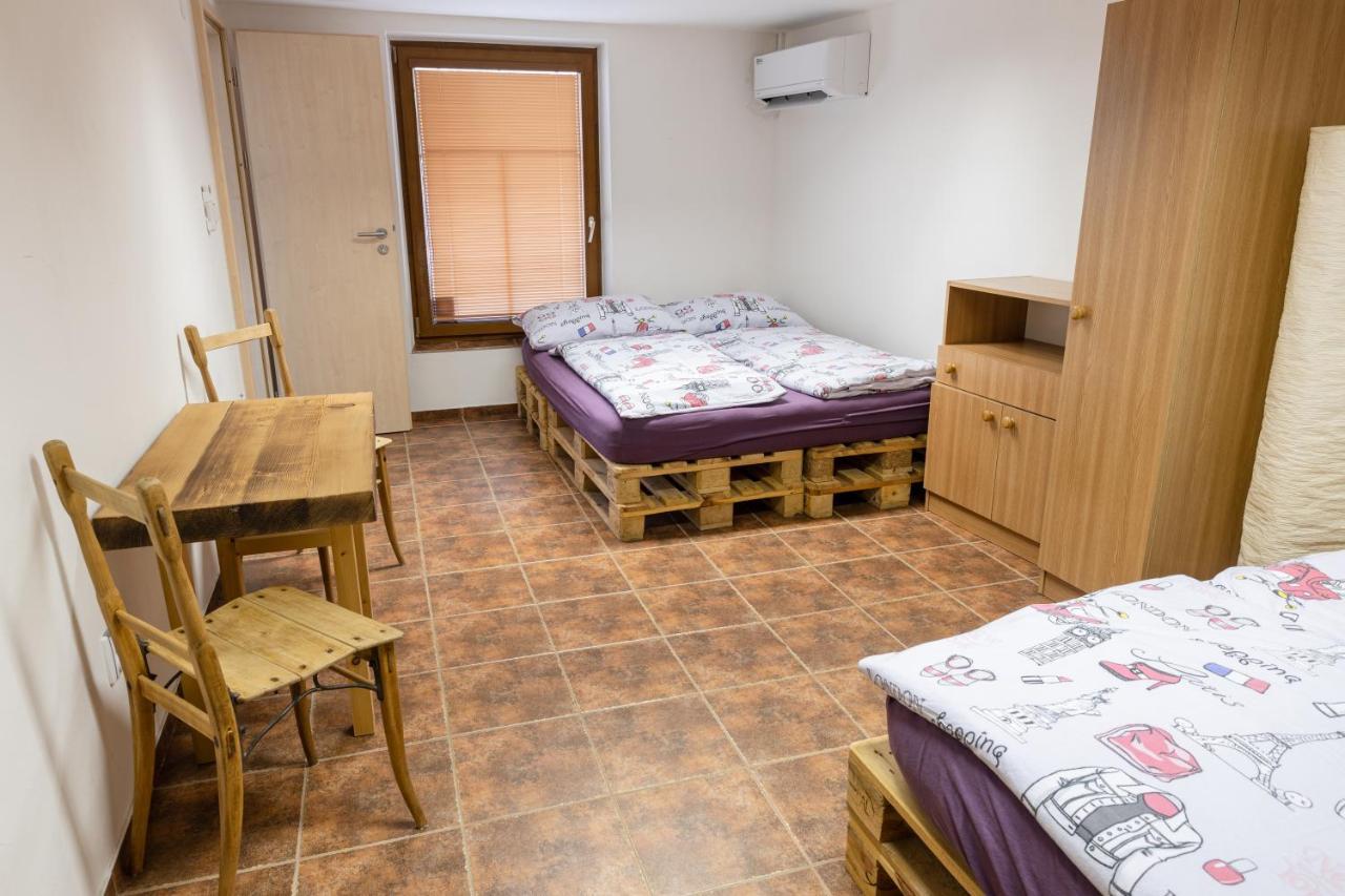 Apartmán Cabernet Velké Pavlovice Exterior foto